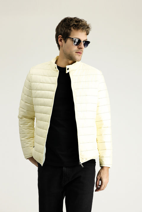 Ekru Dik Yaka Fermuarlı Cepli Kapitone Spor Mont