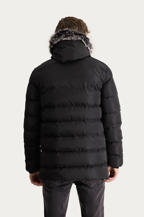 Siyah Kapüşonlu Şişme Spor Kaban