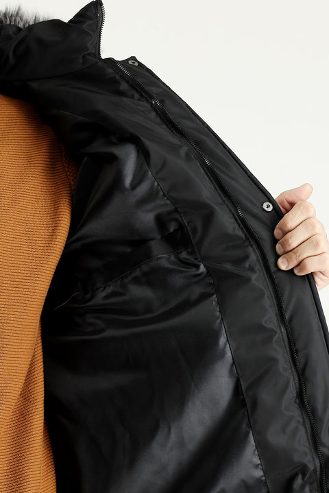 Siyah Kapüşonlu Şişme Spor Kaban