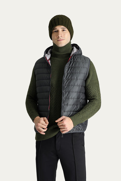 Koyu Füme Kapüşonlu Kapitone Spor Yelek