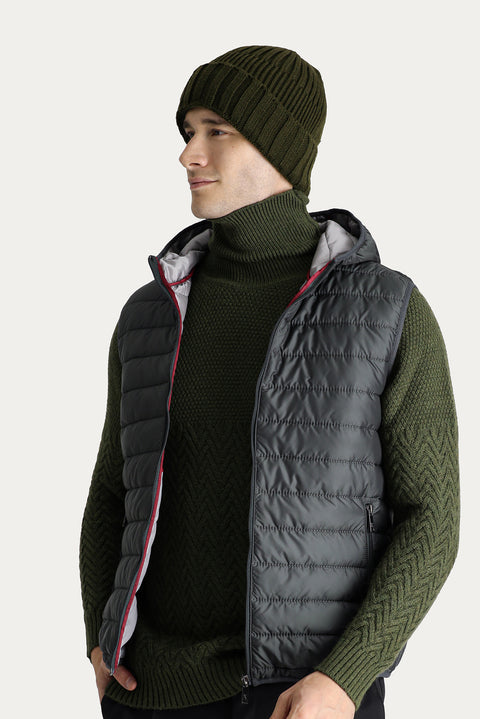 Koyu Füme Kapüşonlu Kapitone Spor Yelek