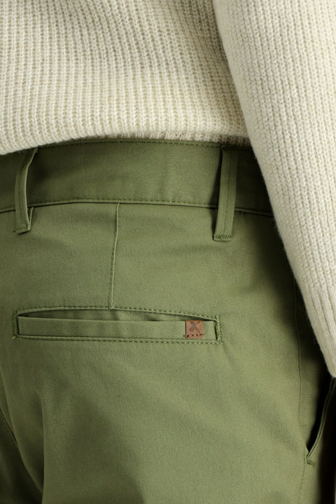 Oil Green-Olive Regular Fit Standard Cut Lycra Canvas / Chino Trousers