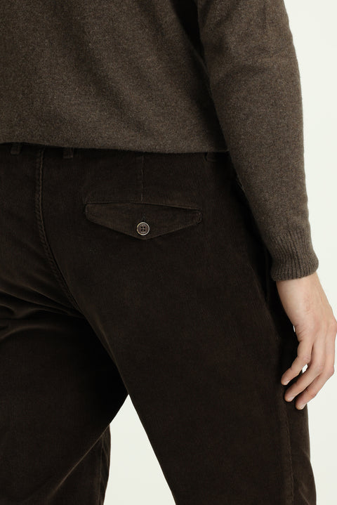 Koyu Kahve Relaxed Fit Rahat Kesim Likralı Pileli Kadife Pantolon