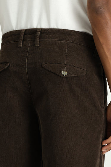 Koyu Kahve Relaxed Fit Rahat Kesim Likralı Pileli Kadife Pantolon