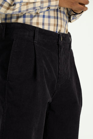  Koyu Antrasit Regular Fit Likralı Pileli Kadife Pantolon