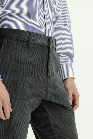 Koyu Füme Relaxed Fit Rahat Kesim Likralı Kadife Pantolon