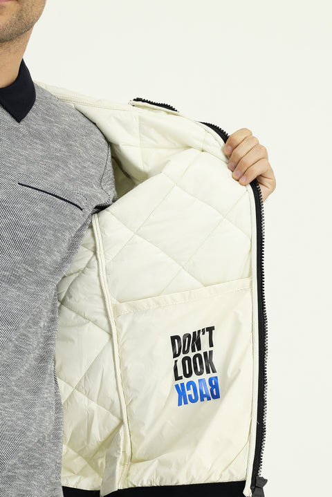 Kırık Beyaz Kapüşonlu Kapitone Spor Mont