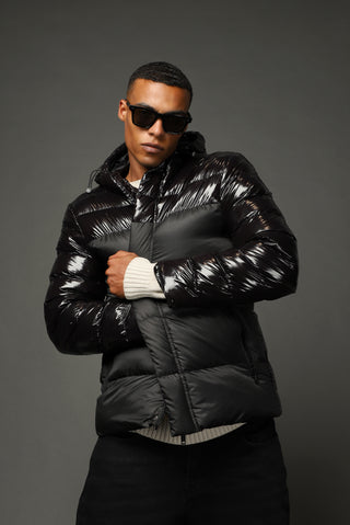  Siyah Slim Fit Dar Kesim Kapüşonlu Vinil Şişme Mont