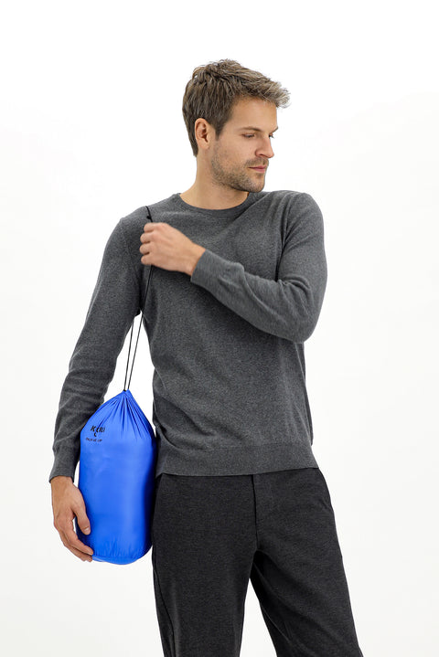 Siyah Kapüşonlu Çantalı Spor Şişme Mont