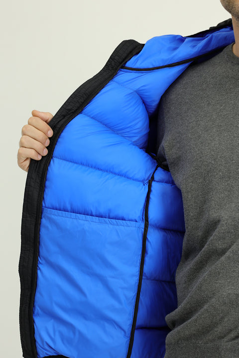 Siyah Kapüşonlu Çantalı Spor Şişme Mont