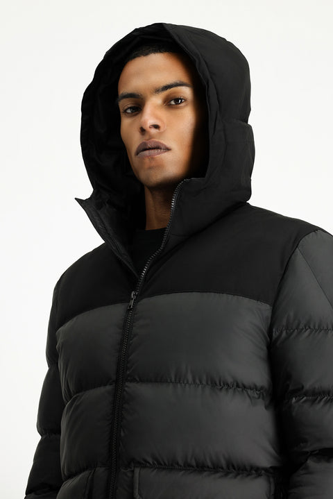 Siyah Slim Fit Dar Kesim Kapüşonlu Spor Şişme Mont