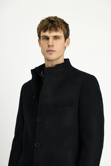 Siyah Yünlü Klasik Kaban