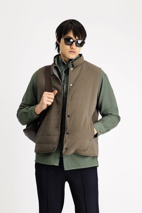 Koyu Kahve Slim Fit Dar Kesim Dik Yaka Çıtçıtlı Cepli Spor Kapitone Yelek