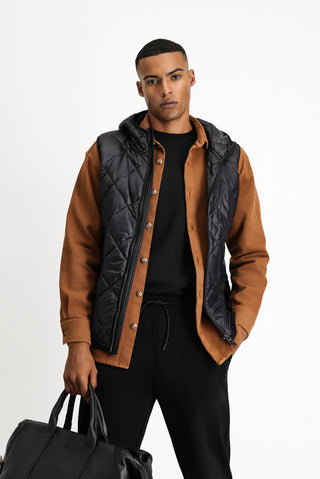  Siyah Kapüşonlu Kapitone Spor Yelek