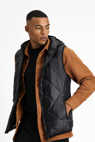  Siyah Kapüşonlu Kapitone Spor Yelek