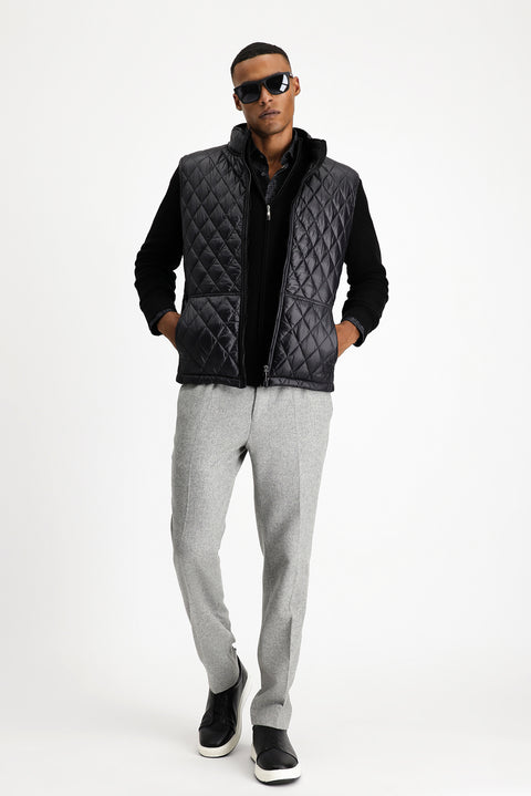 Siyah Dik Yaka Cepli Fermuarlı Kapitone Spor Yelek