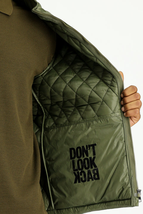 Orta Haki Dik Yaka Cepli Fermuarlı Kapitone Spor Yelek