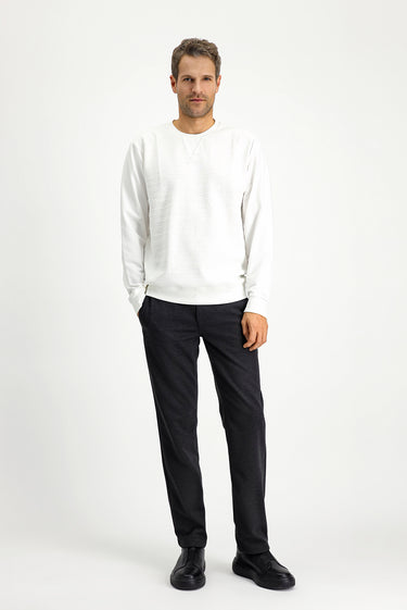  Kırık Beyaz Bisiklet Yaka Regular Fit Desenli Pamuklu Sweatshirt
