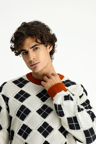  Ekru Bisiklet Yaka Oversize Ekstra Rahat Kesim Pamuklu Desenli Triko Kazak