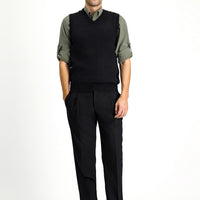 Siyah V Yaka Pamuklu Triko Süveter