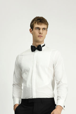  Beyaz Ata Yaka Slim Fit Dar Kesim Piliseli Pamuk Gömlek