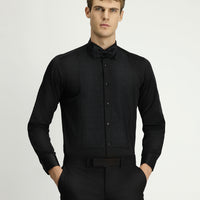 Siyah Ata Yaka Slim Fit Dar Kesim Desenli Saten Pamuklu Kolay Ütülenebilir Gömlek