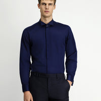 Koyu Lacivert Ata Yaka Slim Fit Dar Kesim Klasik Katlı Manşet Nano Care Su İtici Leke Tutmaz 4 Mevsim Pamuk Gömlek