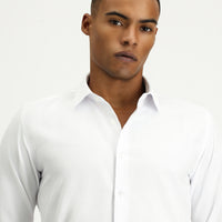 Beyaz Uzun Kol Slim Fit Dar Kesim Klasik Desenli Pamuklu Kolay Ütülenebilir Gömlek