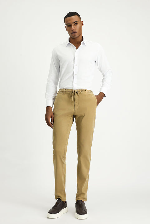 Beyaz Uzun Kol Slim Fit Dar Kesim Klasik Desenli Pamuklu Kolay Ütülenebilir Gömlek