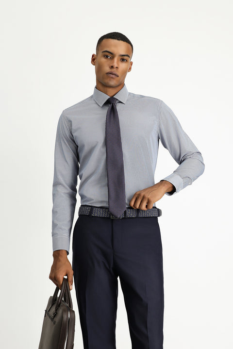 Orta Lacivert Uzun Kol Slim Fit Dar Kesim Klasik Desenli Pamuklu Kolay Ütülenebilir Gömlek