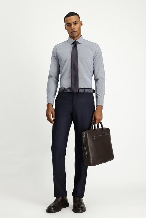 Orta Lacivert Uzun Kol Slim Fit Dar Kesim Klasik Desenli Pamuklu Kolay Ütülenebilir Gömlek