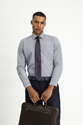  Orta Lacivert Uzun Kol Slim Fit Dar Kesim Klasik Desenli Pamuklu Kolay Ütülenebilir Gömlek