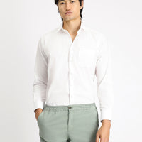Beyaz Uzun Kol Klasik Pamuklu Kolay Ütülenebilir Gömlek