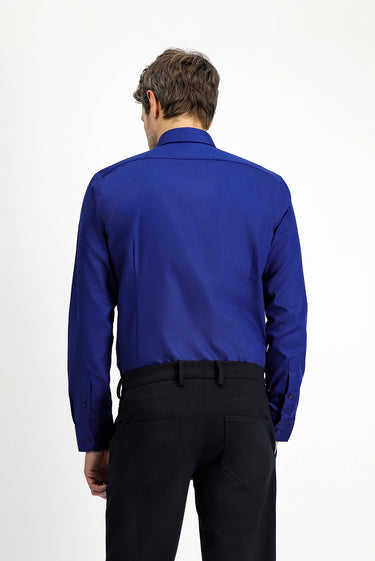 Orta Lacivert Uzun Kol Slim Fit Dar Kesim Klasik Non Iron Saten Pamuklu Gömlek