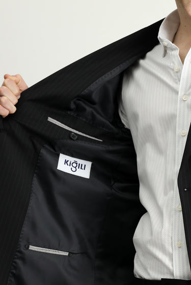 Siyah Regular Fit Yünlü Çizgili Kruvaze Takım Elbise