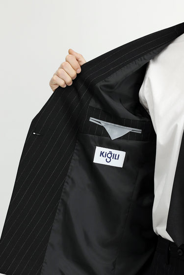 Siyah Regular Fit Yünlü Çizgili Kruvaze Takım Elbise