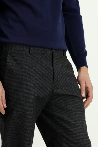 Siyah Slim Fit Dar Kesim Desenli Flanel Klasik Pantolon