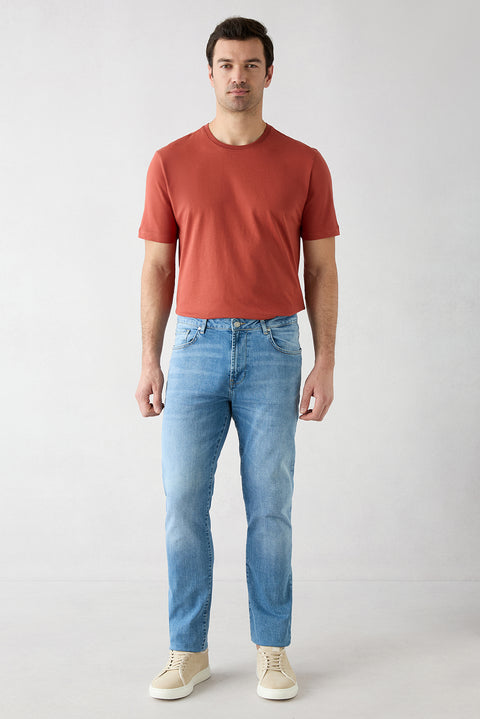 Uçuk Mavi Regular Fit Standart Kesim 5 Cep Pamuklu Likralı Denim Pantolon