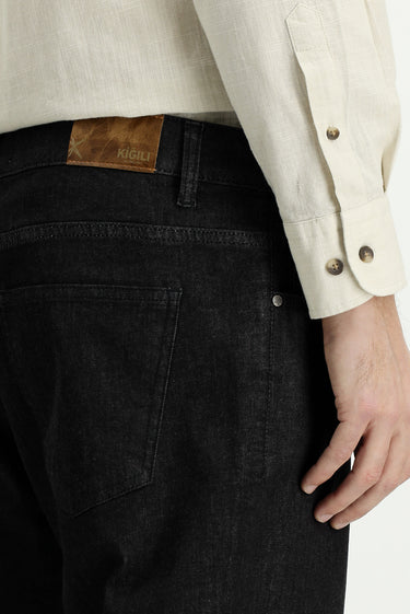 Siyah Regular Fit Likralı Denim Pantolon