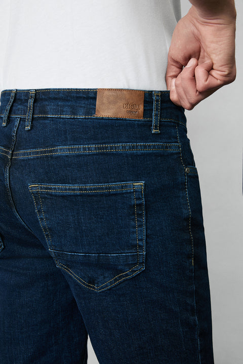 Koyu İndigo Regular Fit Standart Kesim Pamuklu Likralı Esnek 4 Mevsim Denim Pantolon