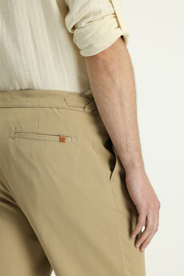 Açık Bej Regular Fit Tokalı Pileli Klasik Kumaş Pantolon
