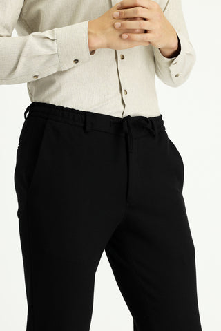  Siyah Slim Fit Dar Kesim Beli Lastikli İpli Likralı Klasik Kumaş Pantolon