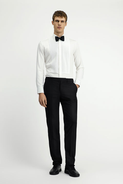 Beyaz Slim Fit Dar Kesim Piliseli Pamuklu Ata Yaka Gömlek