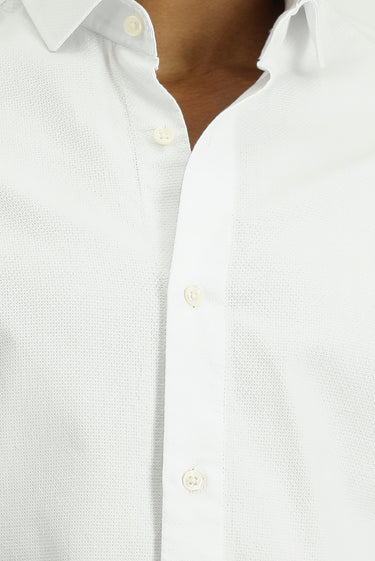Beyaz Uzun Kol Slim Fit Dar Kesim Non Iron Desenli Klasik Pamuk Gömlek