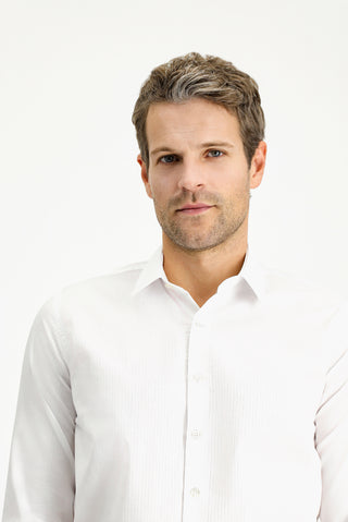  Beyaz Uzun Kol Slim Fit Dar Kesim Klasik Non Iron Desenli Pamuklu Gömlek