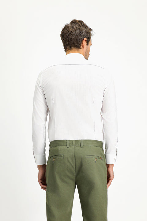 Beyaz Uzun Kol Slim Fit Dar Kesim Klasik Non Iron Desenli Pamuklu Gömlek