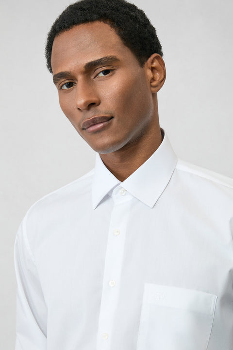 Beyaz Uzun Kol Regular Fit Klasik Yaka Cepli Pamuklu Non Iron Ütü Gerektirmeyen Gömlek