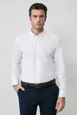  Beyaz Uzun Kol Regular Fit Düğmeli Yaka Pamuklu Non Iron Ütü Gerektirmeyen Gömlek