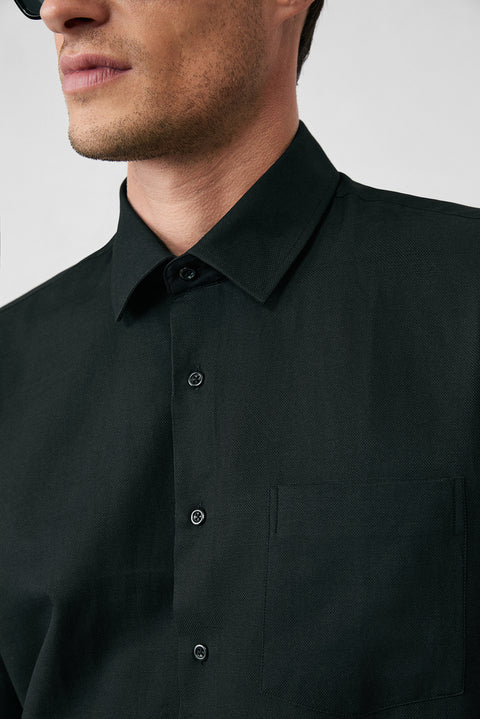 Siyah Uzun Kol Regular Fit Klasik Yaka Pamuklu Kolay Ütülenebilir Cepli Oxford 4 Mevsim Gömlek