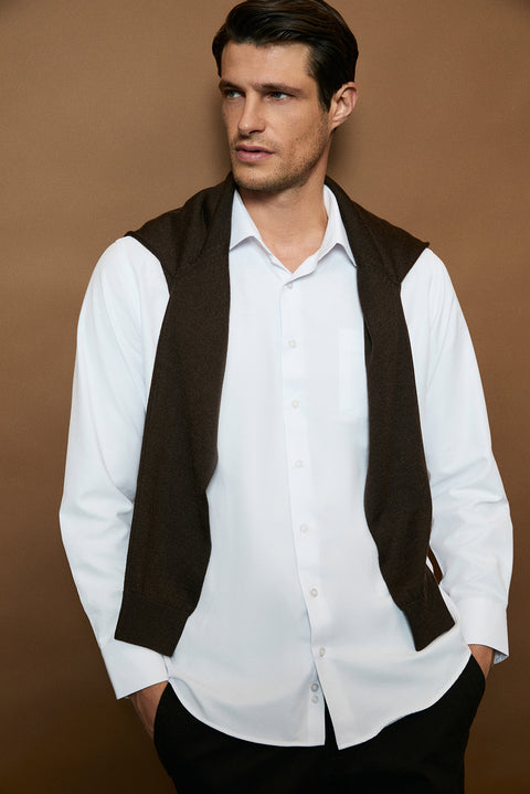 Beyaz Uzun Kol Regular Fit Klasik Yaka Pamuklu Kolay Ütülenebilir Cepli Oxford 4 Mevsim Gömlek